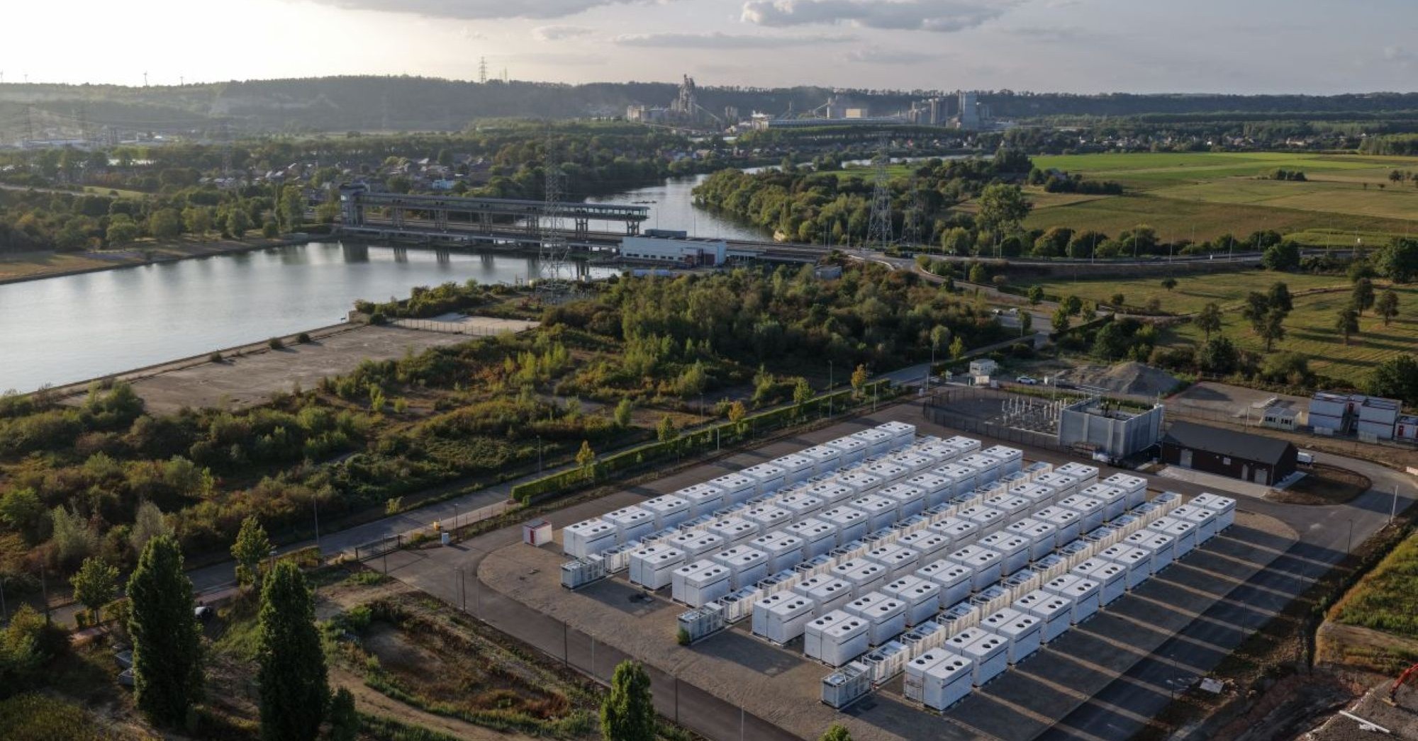 Grootste batterijpark van Wallonië officieel ingehuldigd