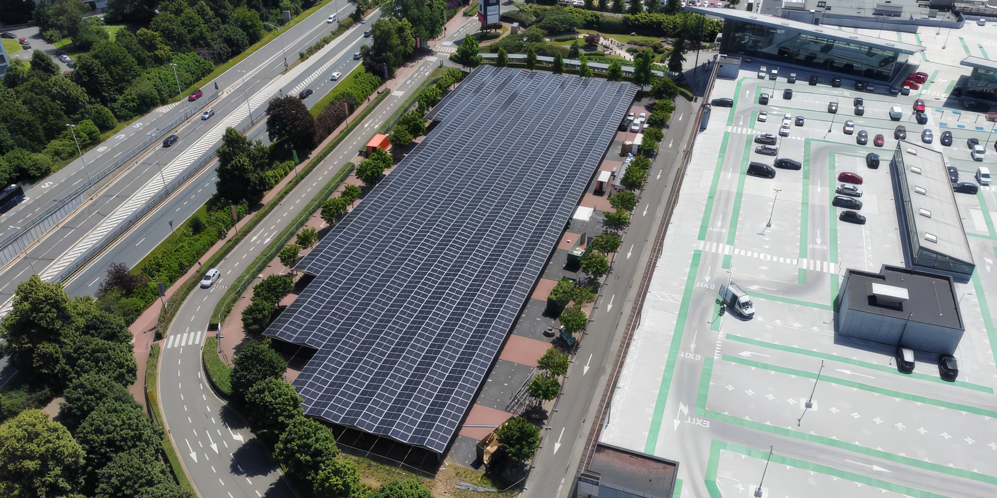 Wordt de zonnecarport de nieuwe standaard voor elk parkeerterrein?