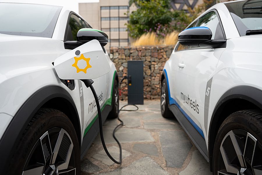 Percentage laadpalen en elektrische auto’s stijgt in België  
